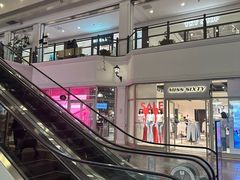 -枫叶小镇奥特莱斯