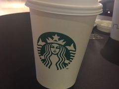 -星巴克(上海虹桥新天地二店)