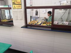 面包甜点陈列柜-宋家馄饨馆(八一公园店)