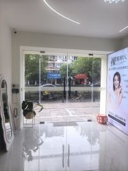 -苗方清颜专业祛痘·皮肤管理