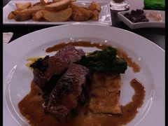 -卡佩罗意大利餐厅及酒吧Al Cappello Trattoria