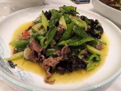 -犇逸·乐山跷脚牛肉·四川现炒(览海店)