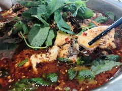 -杨林闻老三酸菜鱼(总店)