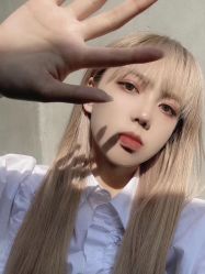 -BULB STUDIO 巴柏明星发型工作室