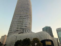 -上海尚嘉中心