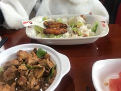 -南城香·饭香串香馄饨香(青年路店)