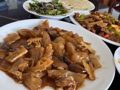 黄焖牛蹄筋-来顺成饭庄