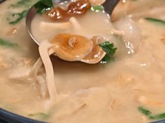 野生香蕈汤-蔼若春.传承三十年云南菜(金碧公园店)