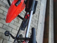 -道路口单车爱瓦士dahon大行