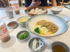 -馋三尺蟹粉小笼(人民广场店)