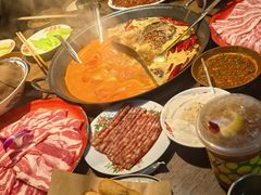 -萍姐火锅·公路夜市(武汉首店)