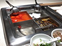 -海底捞火锅鲜切牛肉主题店(长寿路店)