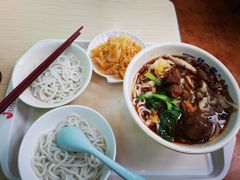 -好一家牛肉粉(山东路家乐福店)