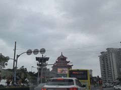 -海大南门夜市(海富街店)