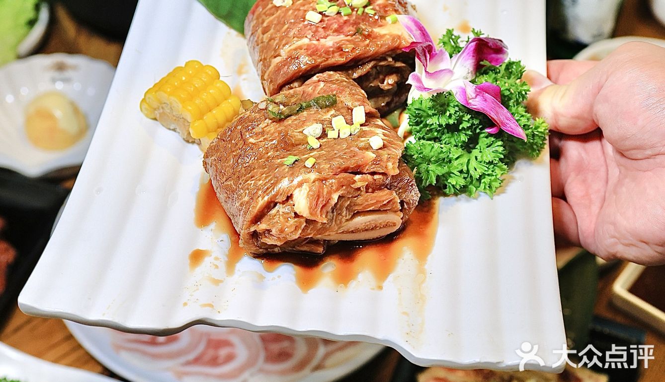 通州宝藏烤肉店！炭烤牛排和活鳗好吃到爆😍