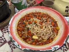 蟹脚捞粉-老三样·旧食新味(船山路店)