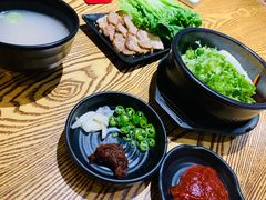 -吴草鸡爪오초닭발韩食堂(融恒盈嘉中心店)
