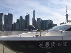 -北外滩百艇汇游艇俱乐部