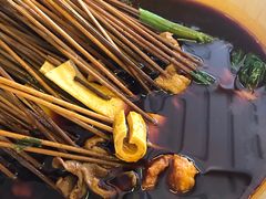 -拈签一笑黄牛肉辣卤串串