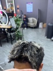 -藤野造型烫染·漂发