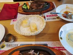 -海维克牛排馆HIGHWIC(右岸环宇坊店)