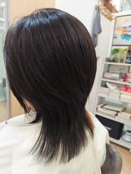 -首脑美发沙龙