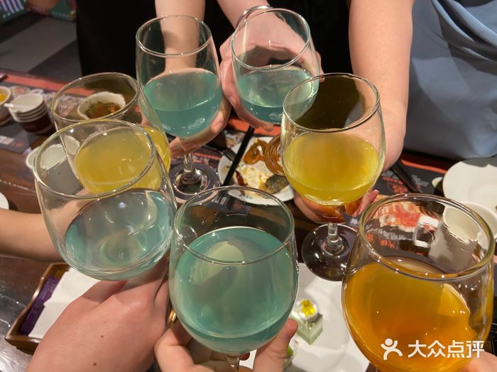 四海一家自助餐(益田假日广场店)图片