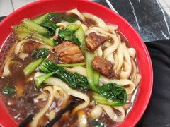 红烧肉刀削面-李刚鸡西刀削面