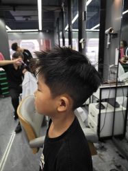 -藤野造型烫发染发