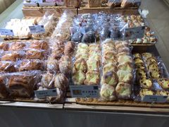 -顶东面包花园·生日蛋糕(世博店)