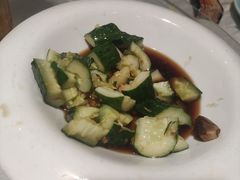 -茸梅路右拐龙虾-农家菜(松江店)