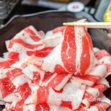 巷子里的宝藏烤肉店💁🏻‍♂️这烤肥牛简直香迷糊了🤤 