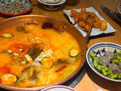 -洱火云南酸菜牛肉火锅(石景山当代商城店)