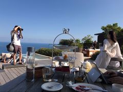 -瑰丽酒店·海吧·天际下午茶·现场DJ·天台酒吧