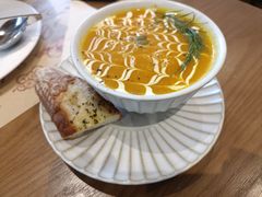 -Mark&Mars Restaurant