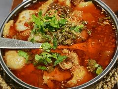老昆明肥肠鱼-紫滇源云南生态菜(丹凤街店)