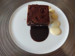 巧克力布朗尼香草汁-北京华彬费尔蒙酒店·刃餐厅