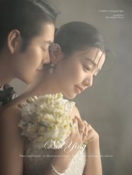 -雪中彩影婚纱摄影·微光艺术中心