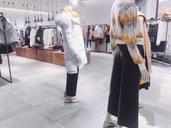 -URBAN REVIVO(西安Momopark店)