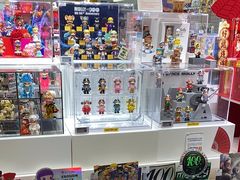 -泡泡玛特POPMART(上海环球港店)