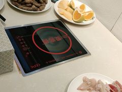 -爱客得牛排海鲜烤肉·火锅自助(春熙路黑金好店)