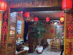 -果松木炭酸菜铜火锅·外婆参鸡汤