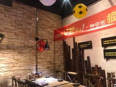 -何师烧烤·香辣蟹·川菜·30年老品牌(太古里旗舰店)