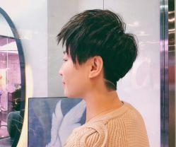 -变画·发型STUDIO