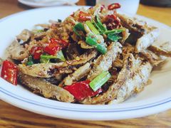 香煎金鞭溪小鱼-印象鲵宴·张家界地标美食名片(溪布街店)