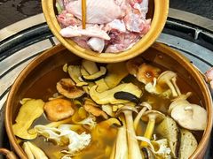 -阿山卓·野生菌火锅·纳西火塘烤肉