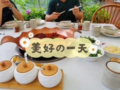 -墨居上隐·院子里火锅(峨眉店)