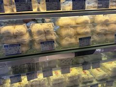 -白玉兰食品甜凤店(合生汇店)