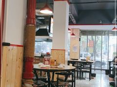 大堂-冯烫烫跷脚牛肉·川菜小馆(武胜西街店)