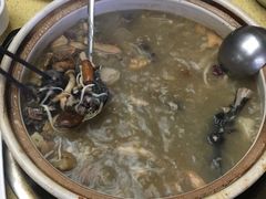 -东巴谷野生菌火锅餐厅